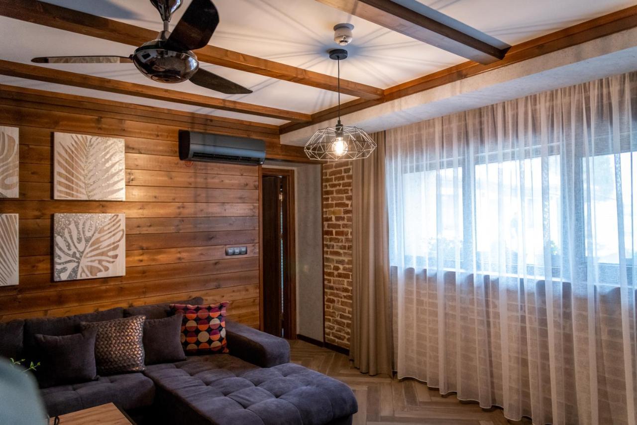 Hotel Hunters House Ezerets Exterior foto